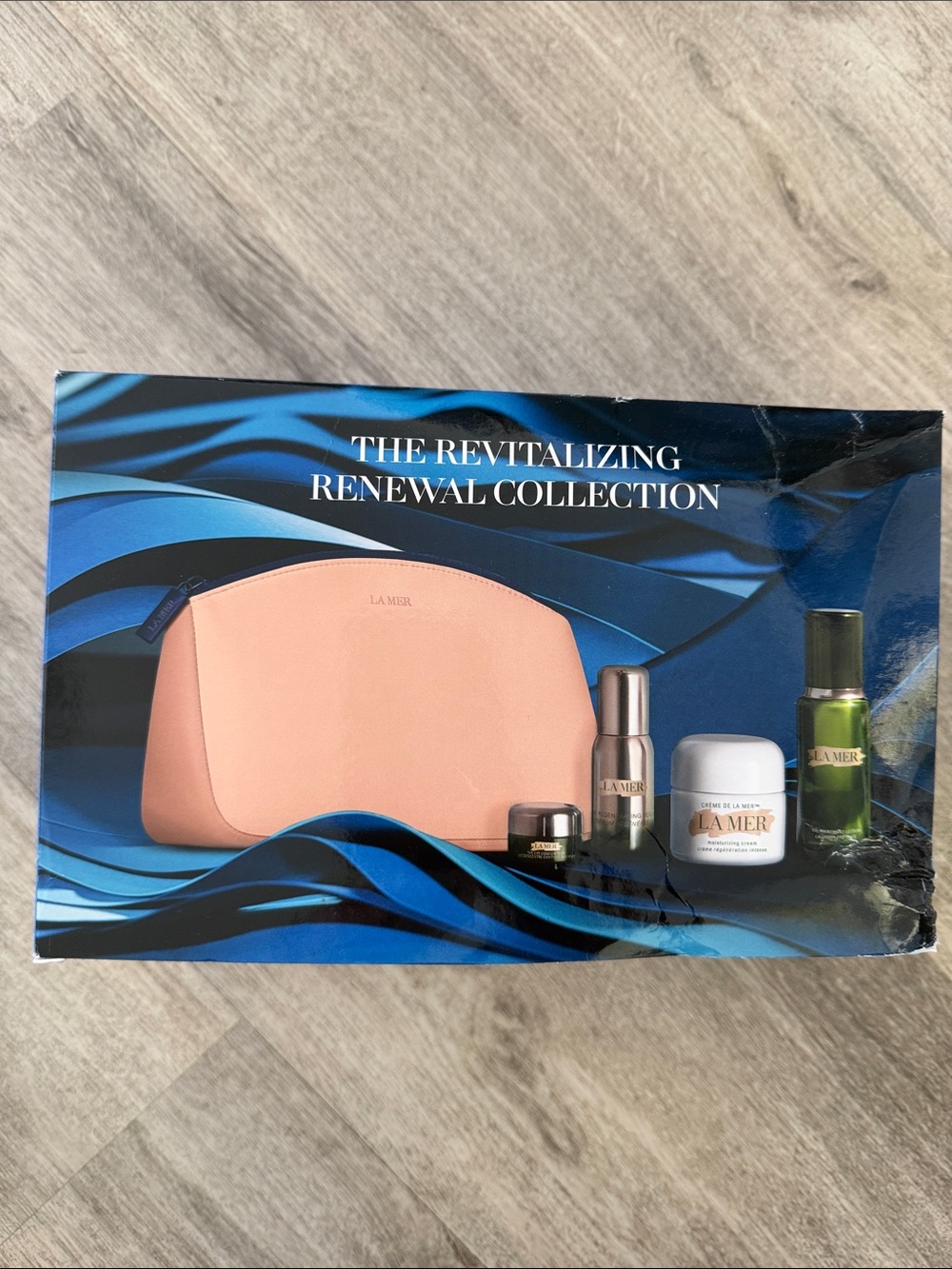La Mer Pink Cosmetic Pouch with Skincare - $600 value